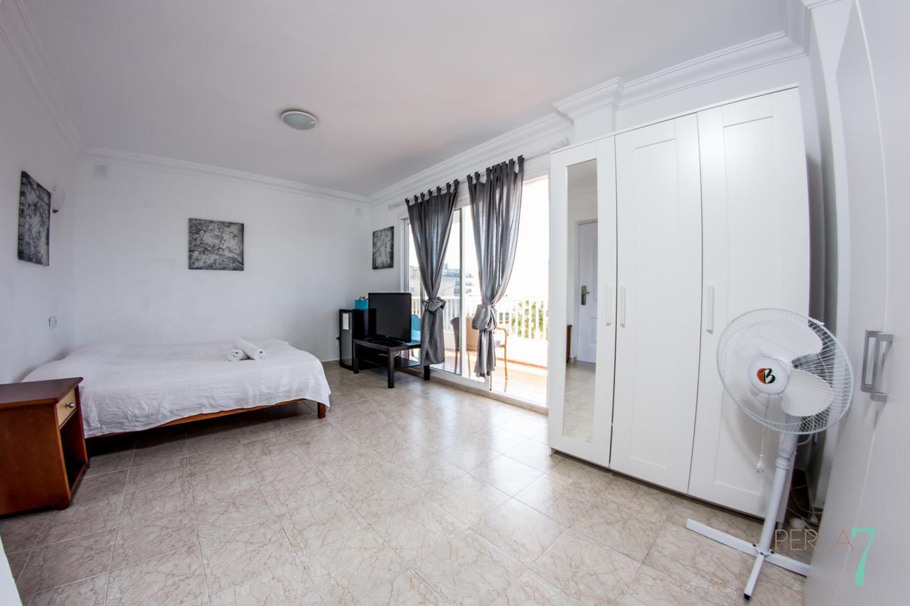 Perla Seven Apartments And Rooms Playa de Palma  Exterior photo