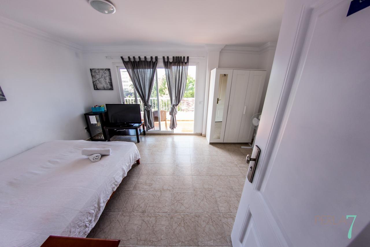 Perla Seven Apartments And Rooms Playa de Palma  Exterior photo